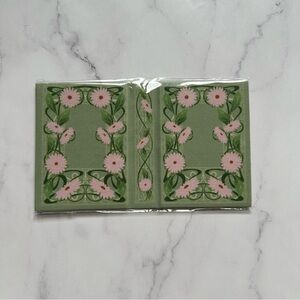 NWOT Floral Cardholder
